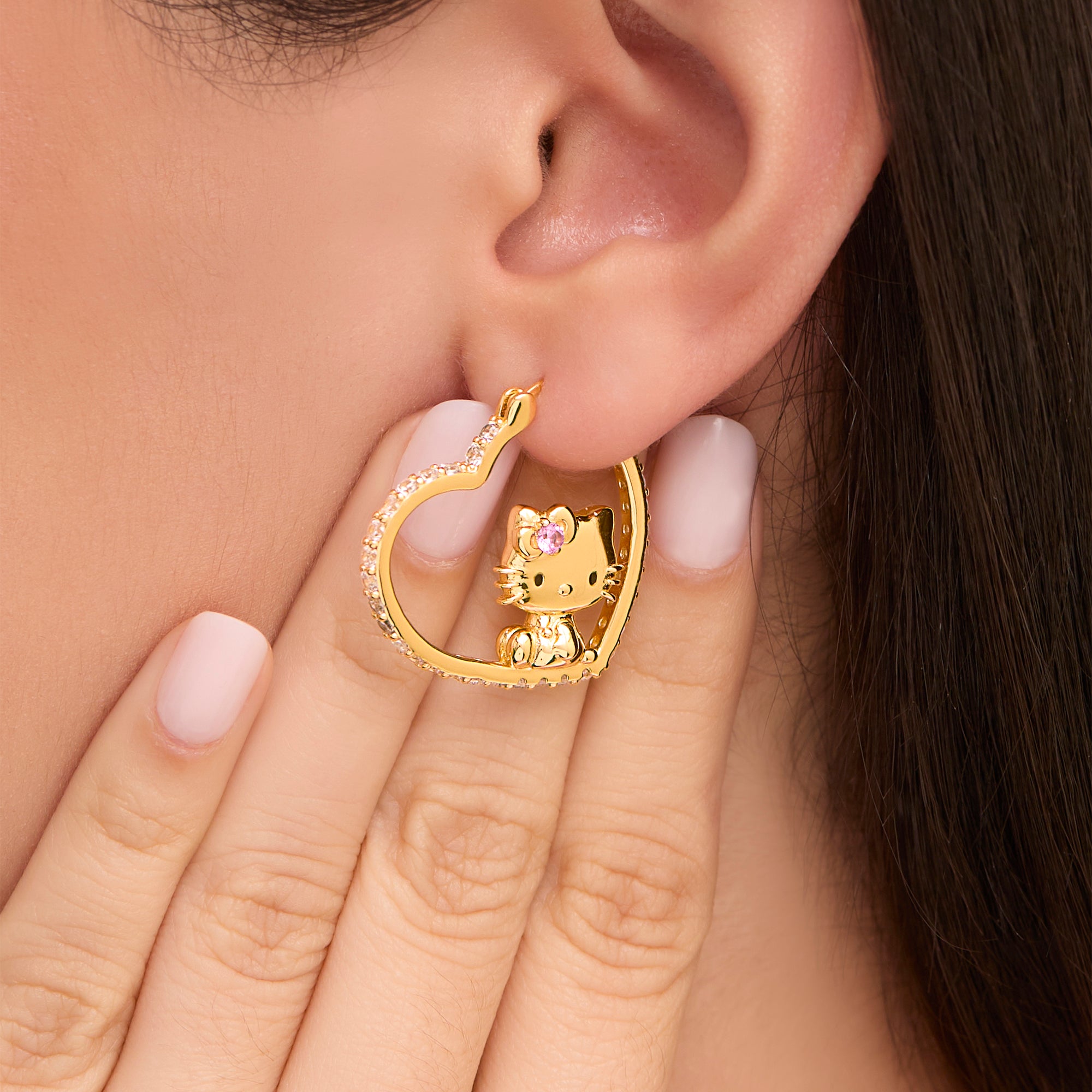 Hello Kitty Gold Plated Heart-Shaped Hoop Earrings (Pink & White Sapphire) - 图片 3
