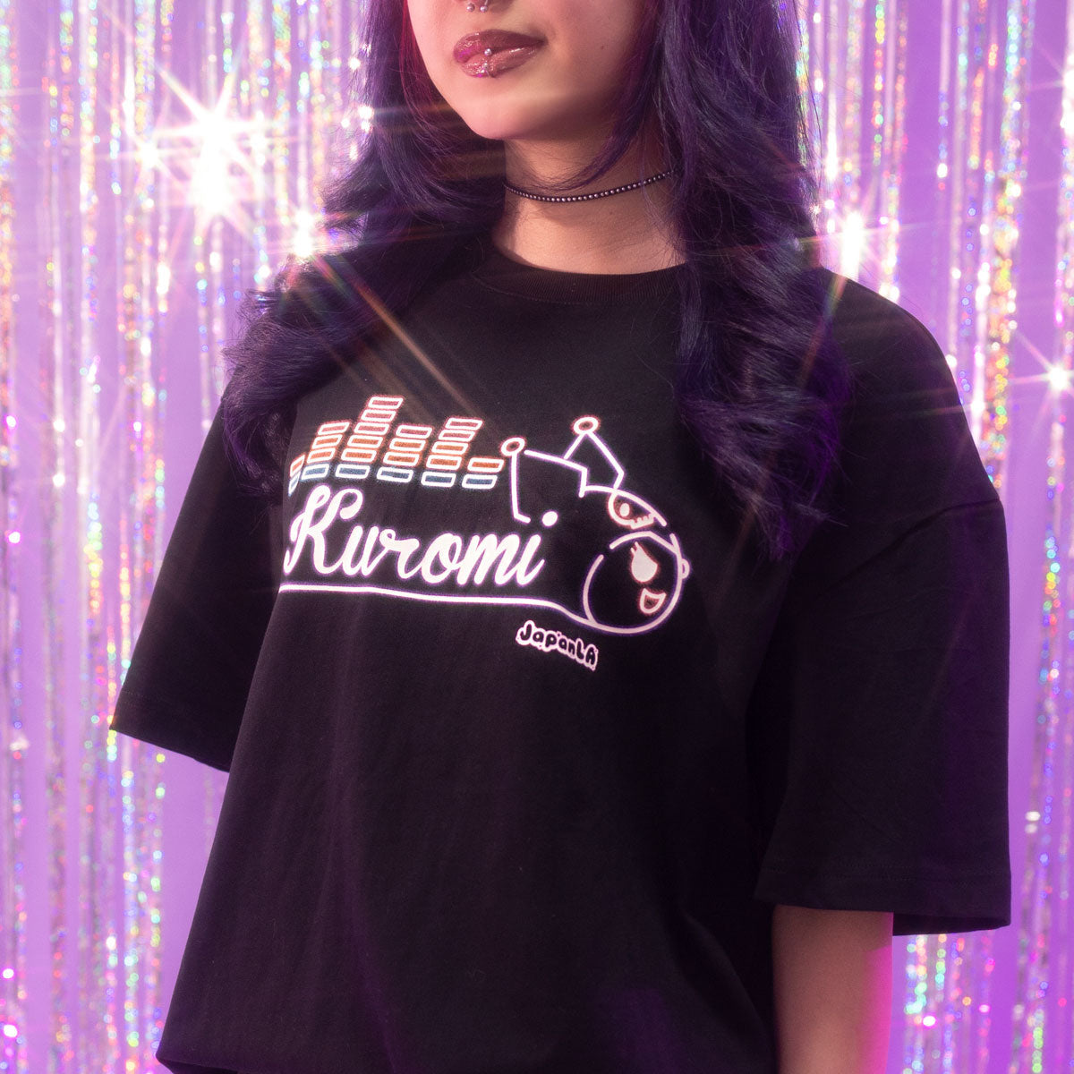 Kuromi x JapanLA Glow-In-The-Dark Anniversary Party Tee - 图片 4