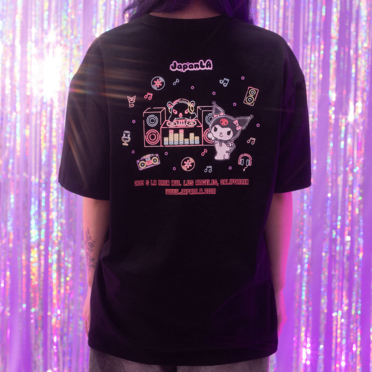 Kuromi x JapanLA Glow-In-The-Dark Anniversary Party Tee - 图片 5