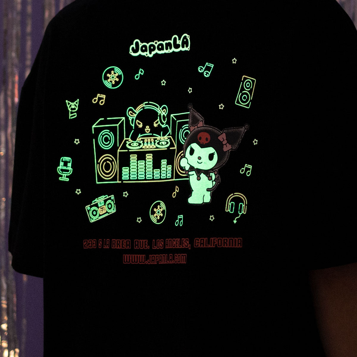 Kuromi x JapanLA Glow-In-The-Dark Anniversary Party Tee - 图片 3